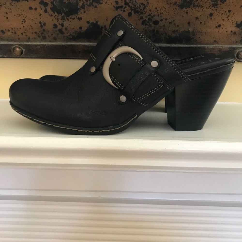 BOC Clogs Black Worn Once. Size 8